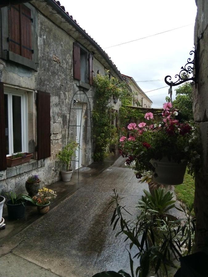 La Belle Charentaise Villa Mainxe Exterior foto
